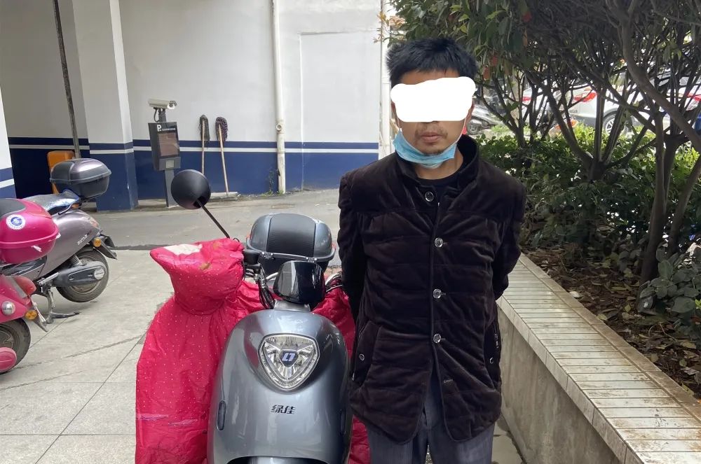 电动车被盗全过程 ，你的电动车就是这样被偷走的休闲区蓝鸢梦想 - Www.slyday.coM