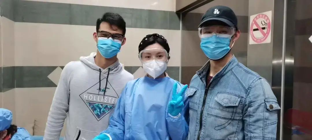 抗疫一线 党旗飘扬休闲区蓝鸢梦想 - Www.slyday.coM