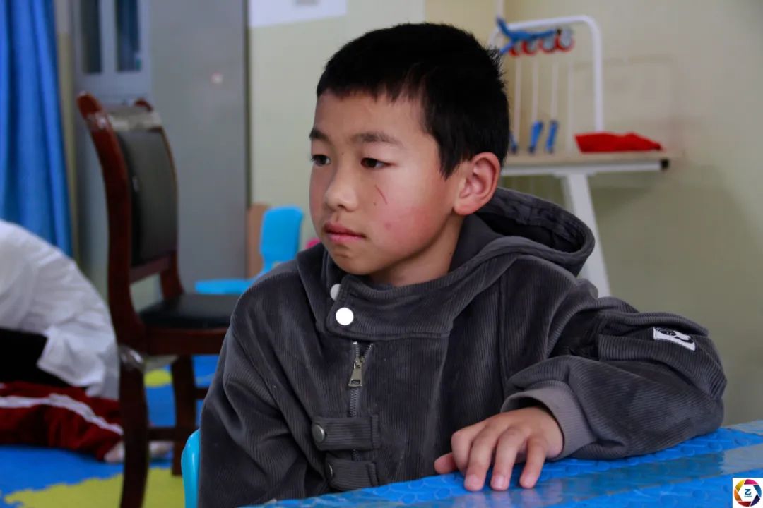 残疾妈妈将8个月大儿子放在学步车上，一转身工夫，毁了孩子一生休闲区蓝鸢梦想 - Www.slyday.coM