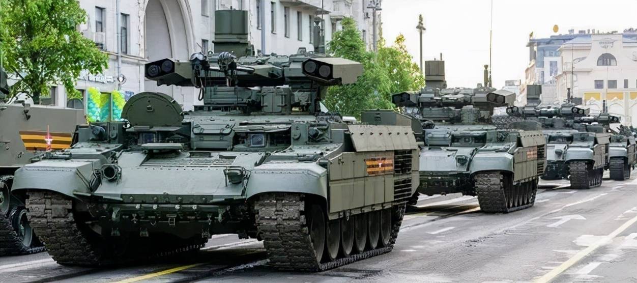 世界一流坦克t80u这个猛男太受青睐了居然共生产了7500余辆