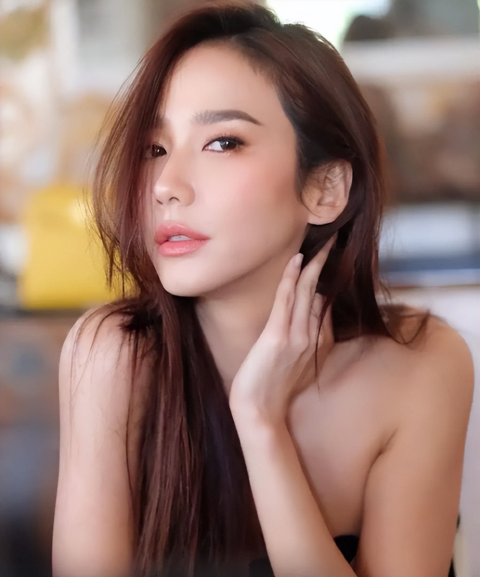 为何aum一个简单的行为会带来这么大的影响?