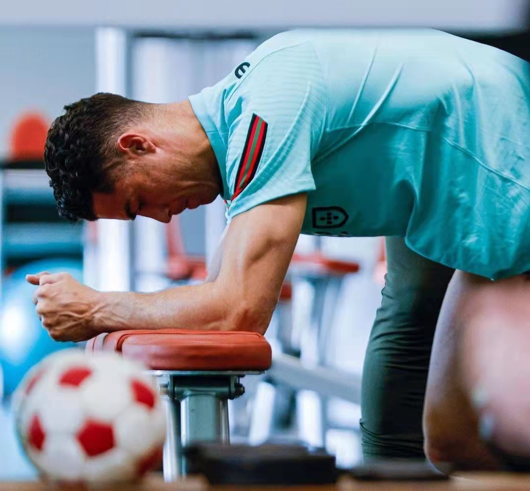 C罗龙凤胎儿子不幸夭折,曼联官方送上慰问,黑粉冷嘲热讽惹众怒休闲区蓝鸢梦想 - Www.slyday.coM C罗龙凤胎儿子不幸夭折,曼联官方送上慰问,黑粉冷嘲热讽惹众怒休闲区蓝鸢梦想 - Www.slyday.coM