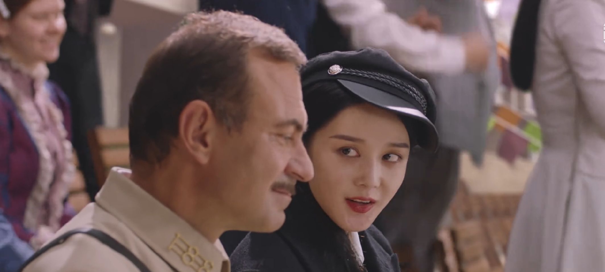 开播就冲上第一观众苦等42年吕良伟翻拍上海滩凭啥怎么猛