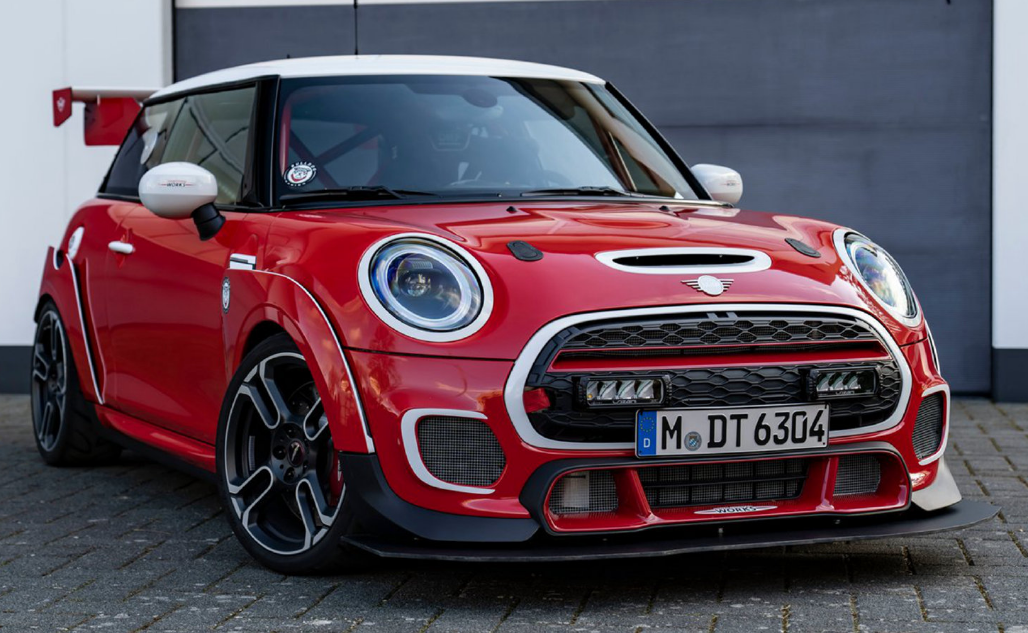 向经典致敬,mini将参加今年24小时耐力赛-新浪汽车