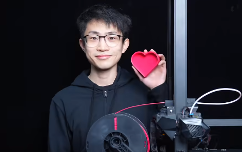 “咕”了 73 天,何同学终于回归:最喜欢 3D 打印机,但不要买!__财经头条