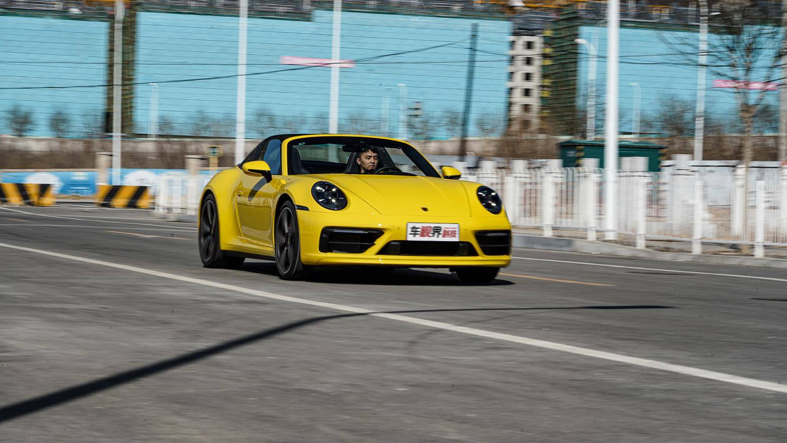 试驾保时捷911targa4s没有任何人能拒绝这台车