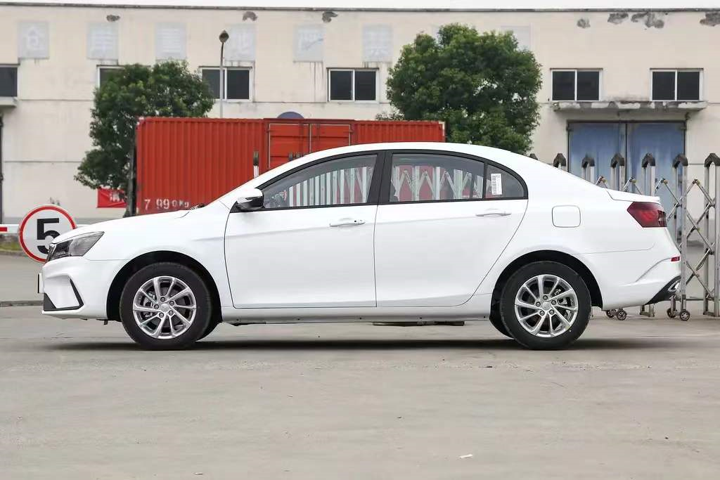 在国内轿车市场 自主品牌也站起来了