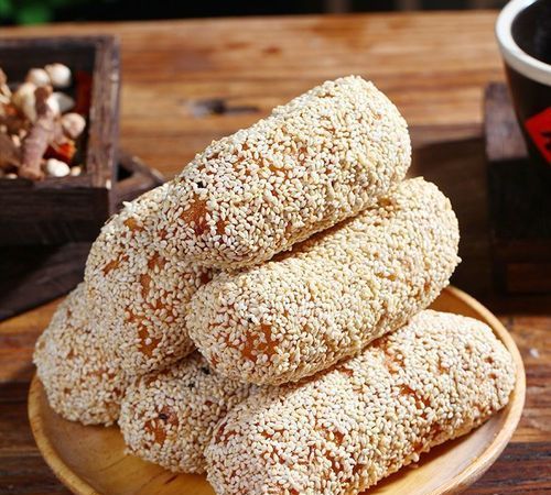 鼓槌样的三原蓼花糖,个大体松,香甜酥脆,绵软易化,太好吃了__财经头条