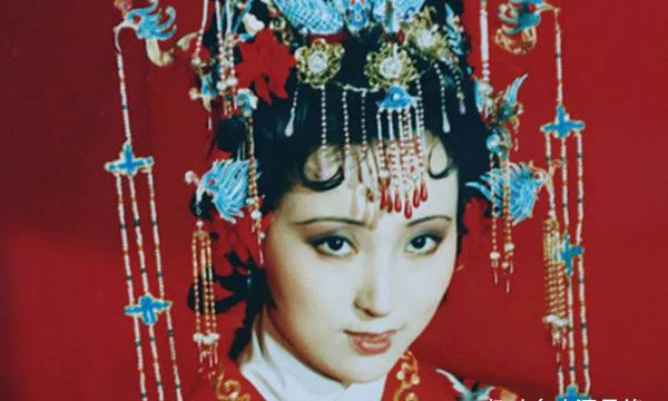 林黛玉倾国倾城的貌,到底有多美?骨血倒流里藏着丰姿:不可方物休闲区蓝鸢梦想 - Www.slyday.coM 林黛玉倾国倾城的貌,到底有多美?骨血倒流里藏着丰姿:不可方物休闲区蓝鸢梦想 - Www.slyday.coM