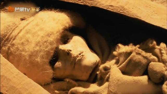 四千年前的美女有多美小河墓地出土的小河公主面部十分美丽且面带神秘