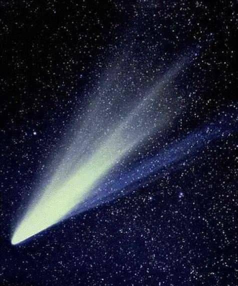 迄今最大彗星飞向太阳其冰核重500万亿吨