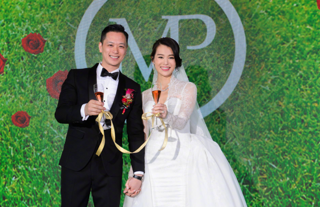 胡杏儿老公李承德社媒晒娃年龄相仿可爱秀气都是高颜值小帅哥