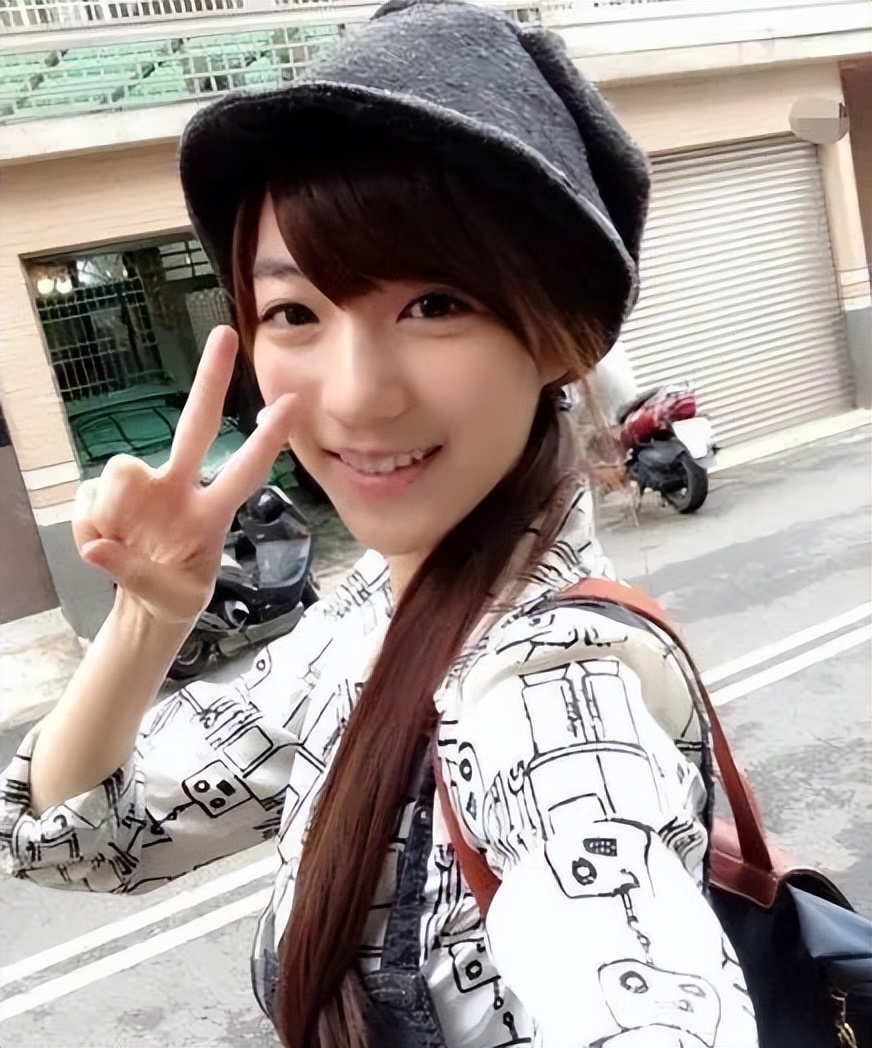 爱情长跑10年!那之前的单身人设是怎么回事?陈柏霖认爱绯闻女友