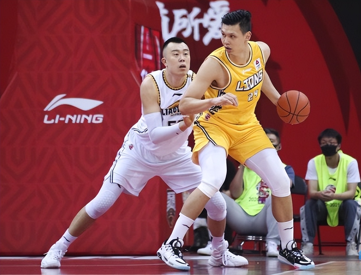 许钟豪重拳出击开局一掌扇张镇麟脸上莫兰德733化身约基奇