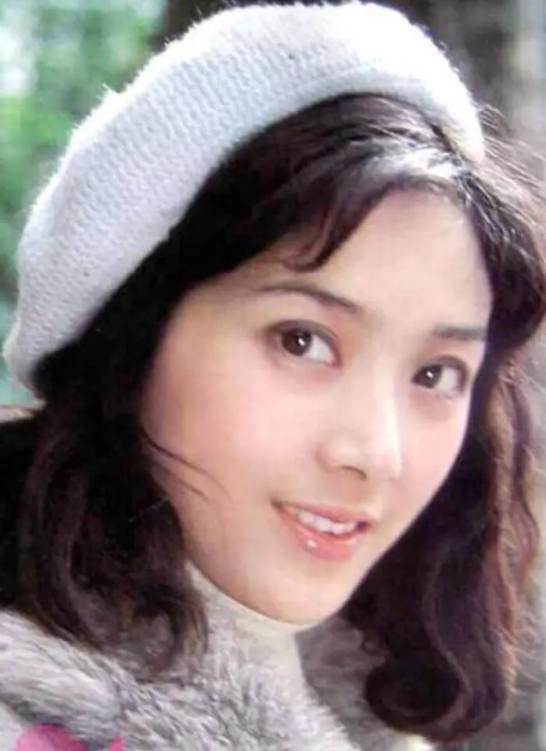 被誉为80年代第一美人,因流氓案居住于美国,龚雪回国后还好吗