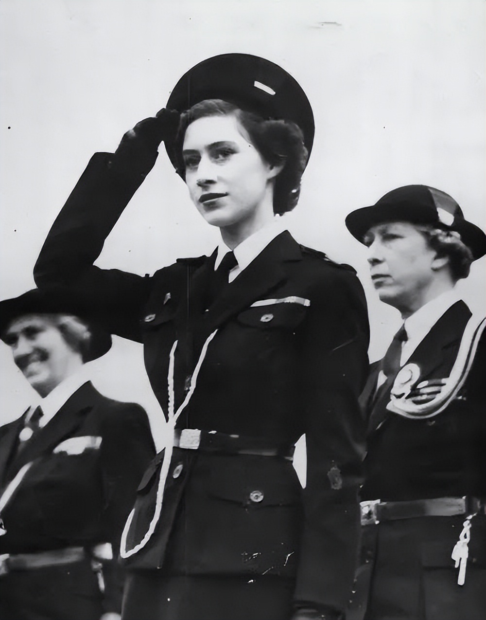 玛格丽特公主堪称神颜女儿凸嘴龅牙圆脸却远比母亲自律幸福