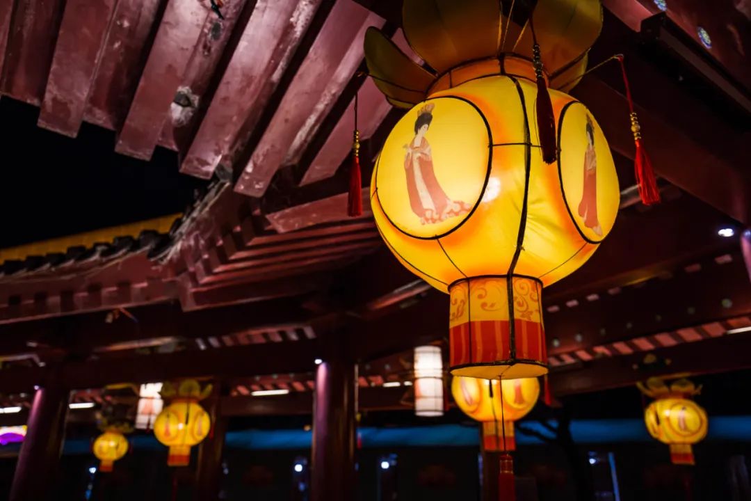 婚宴新趋势,这家宴会厅太燃了,让顾客一秒“梦回大唐”!休闲区蓝鸢梦想 - Www.slyday.coM 婚宴新趋势,这家宴会厅太燃了,让顾客一秒“梦回大唐”!休闲区蓝鸢梦想 - Www.slyday.coM