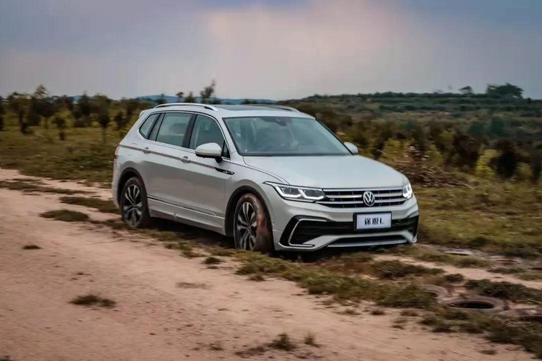 星途凌云S对比大众途观L ，多花十万元选后者，值不值？