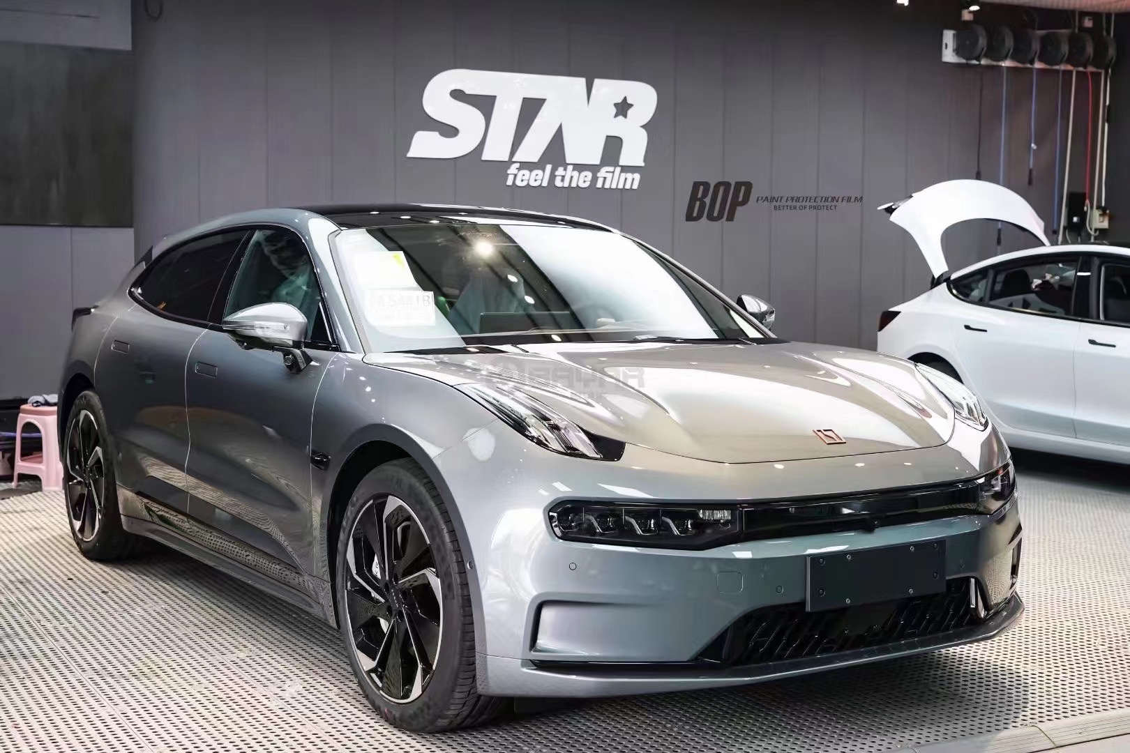 4万辆,极氪001这个表现如何?-新浪汽车