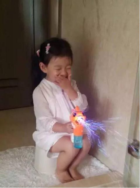 京保教育：大S小S对孩子的教育差别竟这么大，你更倾向谁！休闲区蓝鸢梦想 - Www.slyday.coM