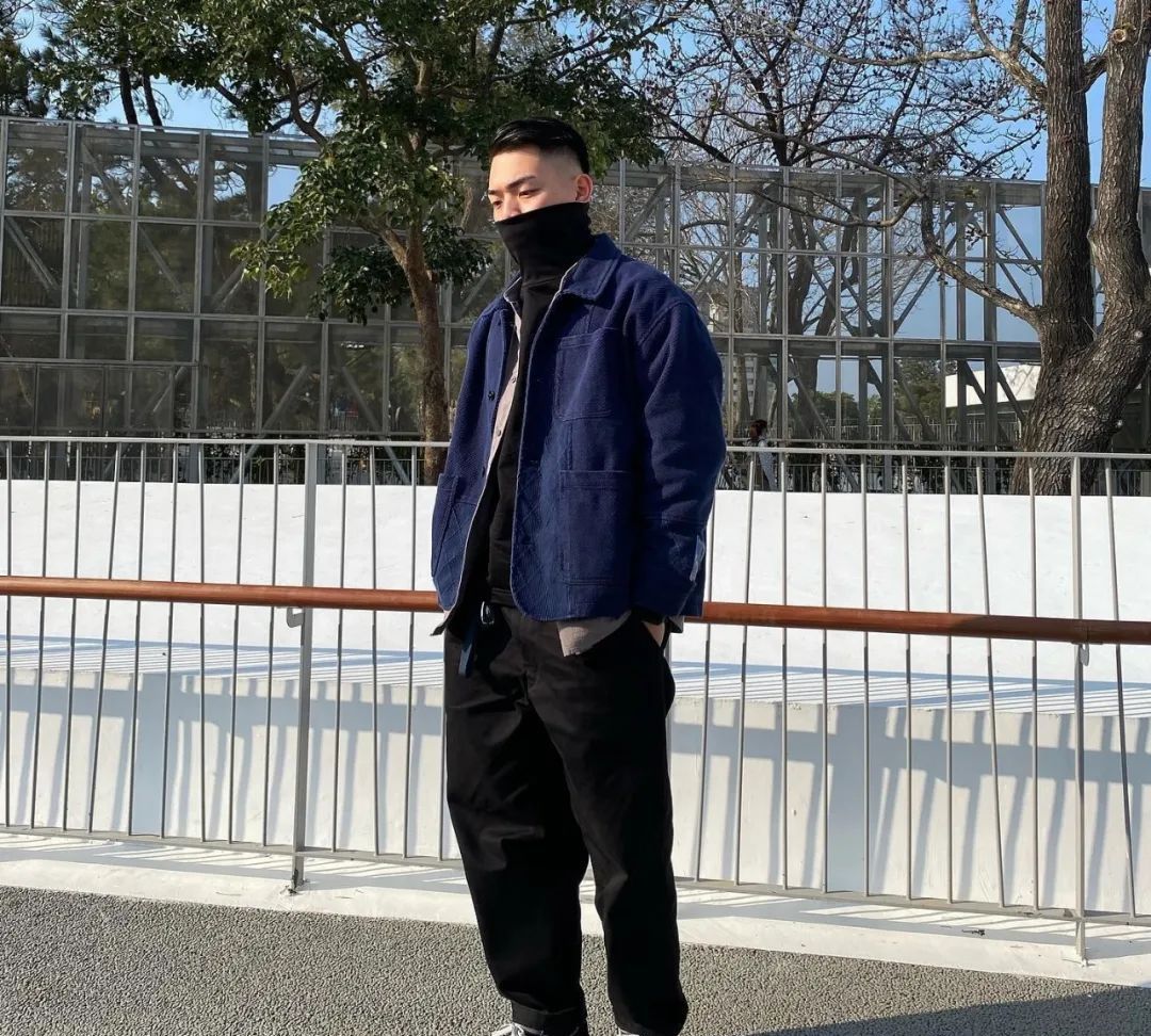 一位30岁小哥的穿搭日常,挺禁欲一男的__财经头条