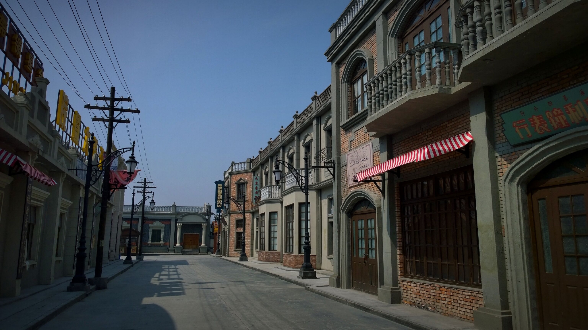 这是老工矿改造的嘉兴南北湖影视基地.