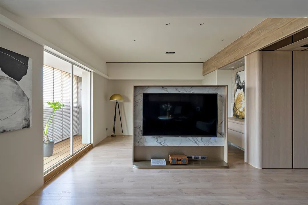 餐厨 -- 多功能房 -- 卧室 -- 卫生间 -- 图