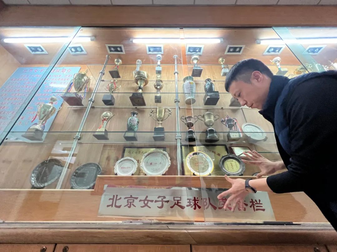 赞助断粮400多天北京女足顽强生长