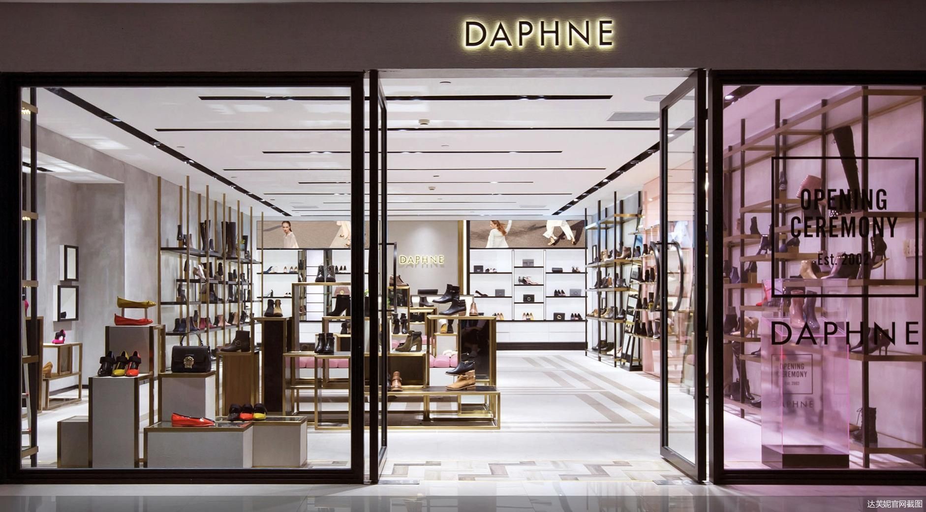 PG电子技巧婴儿高跟鞋形似三寸金莲被吐槽：审美争议再起