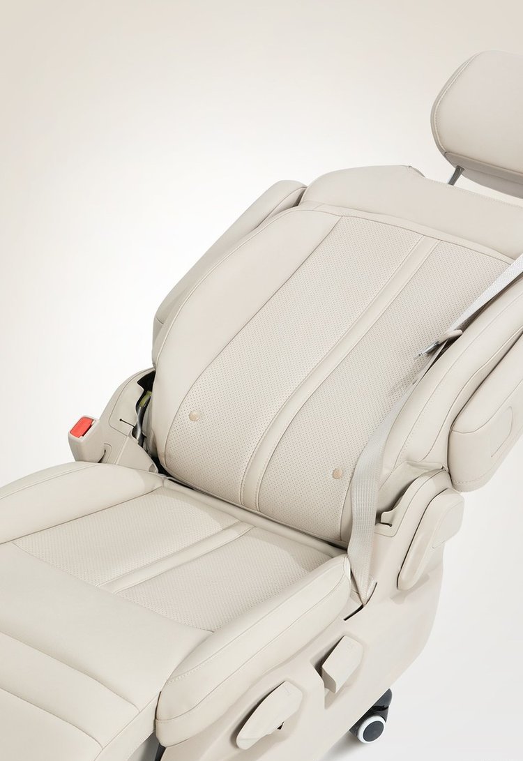 售价3999元,五菱车规级头等舱座椅上市,网友:厉害了-新浪汽车