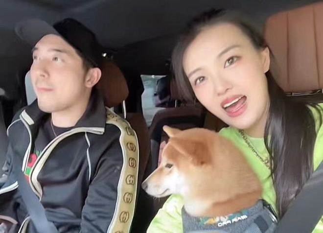 张常宁携帅气老公露营两位美女闺蜜随行龚翔宇25岁生日晒合照