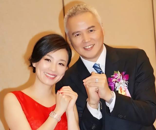 陶虹遭市监局调查老公徐峥被骂上热搜商业版图曝光已全身而退