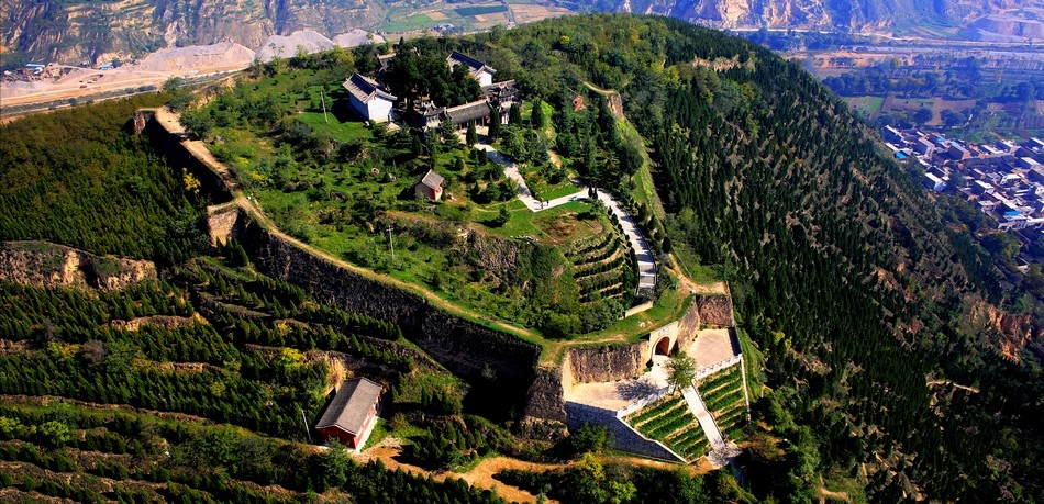 华夏古迹文华物章:天水伏羲庙卦台山(画卦台)