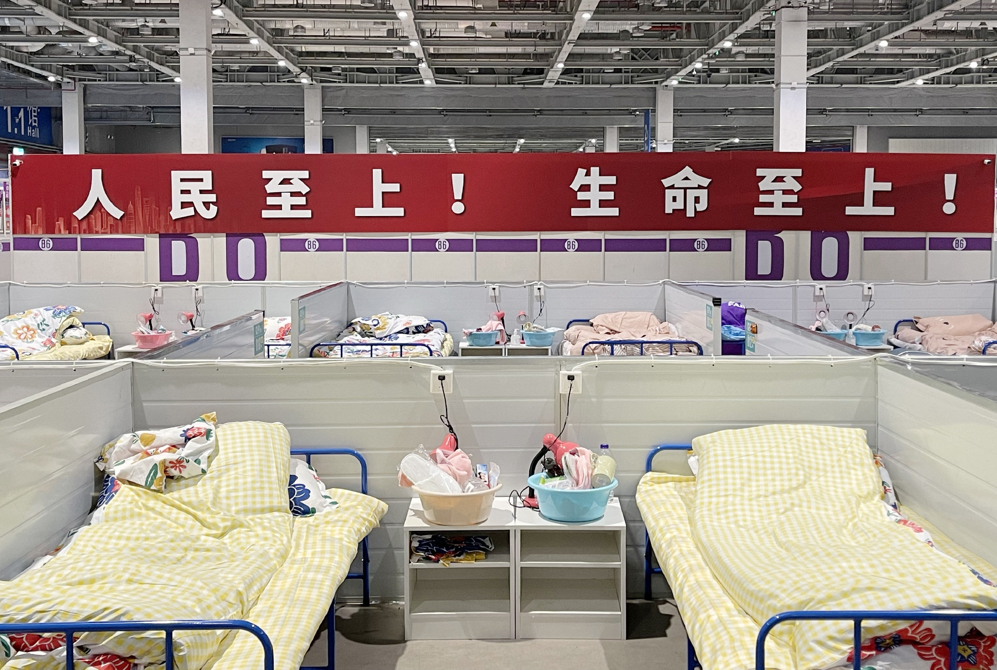 上海：重型患者160例、危重型患者24例正在接受治疗