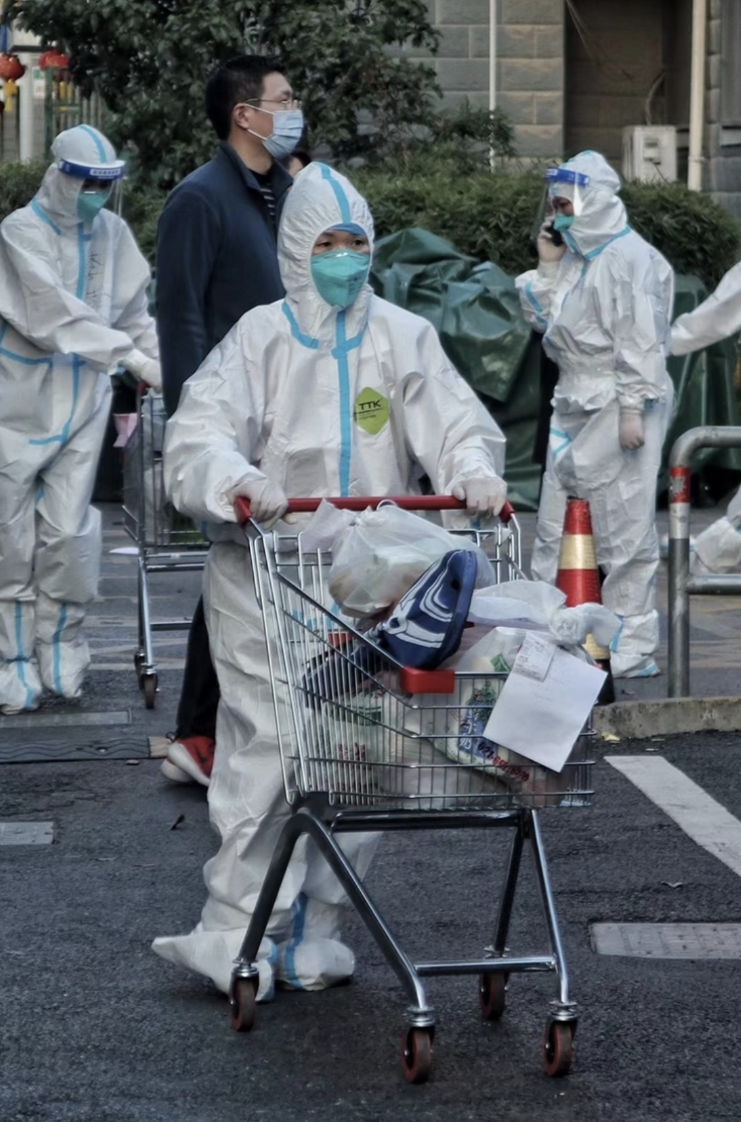 摄影记疫全民抗疫纪实上汽集团职工摄影作品