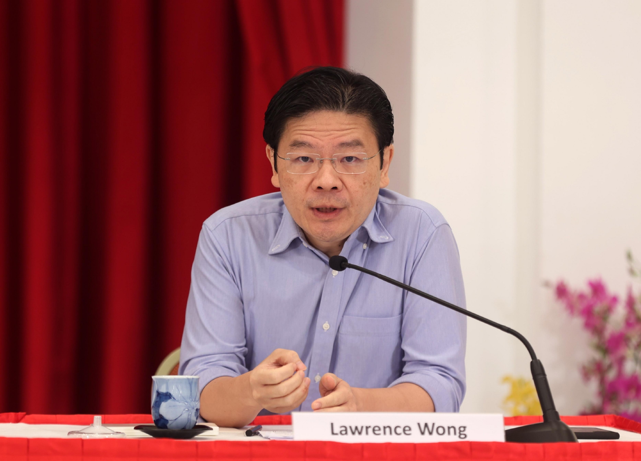 新加坡总理李显龙宣布不再连任 交棒副手_凤凰网视频_凤凰网