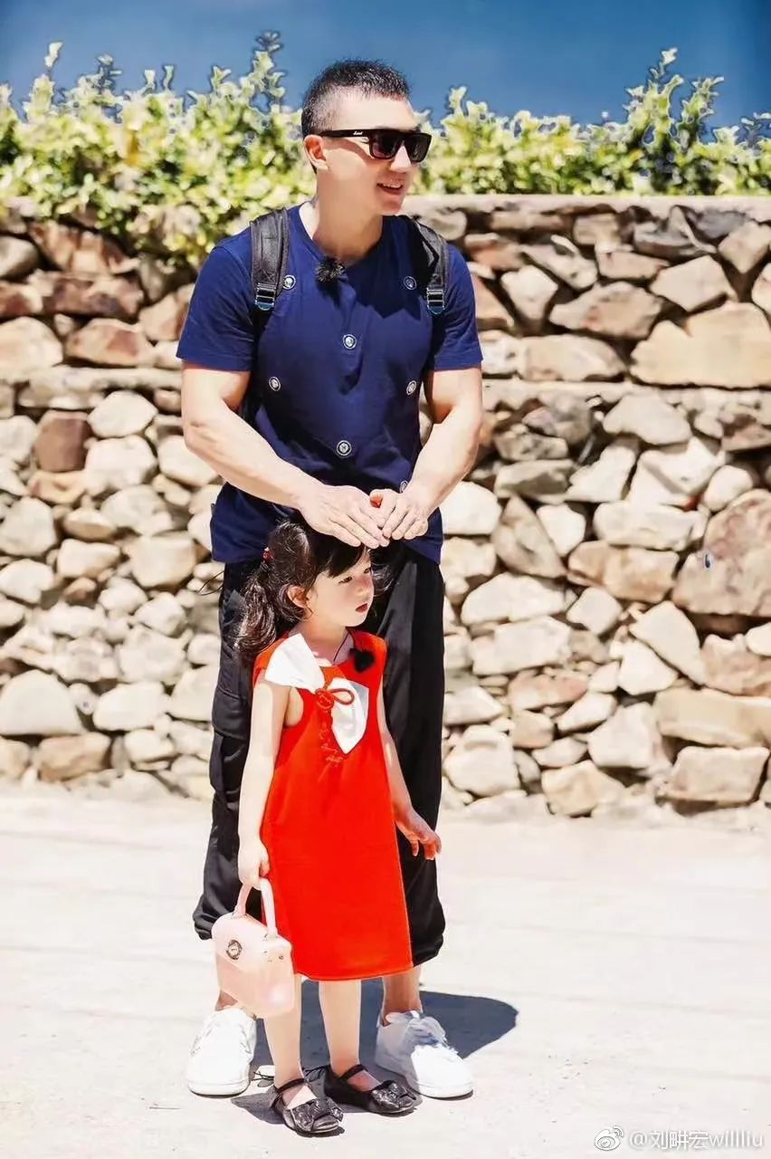 七天涨粉千万，爆火的刘畊宏，让我们不只看到了健身的力量休闲区蓝鸢梦想 - Www.slyday.coM