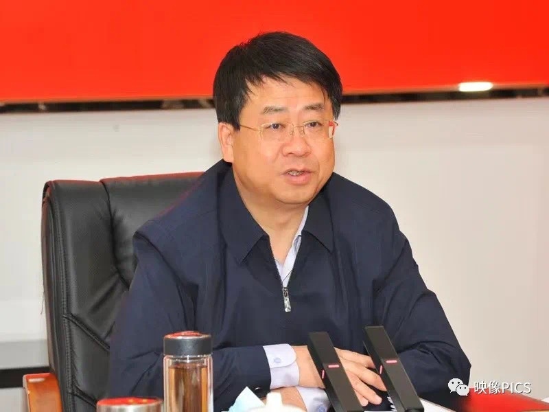 地质勘查局党组书记,局长《映像》杂志社(以下简称《映像》):彭局长好