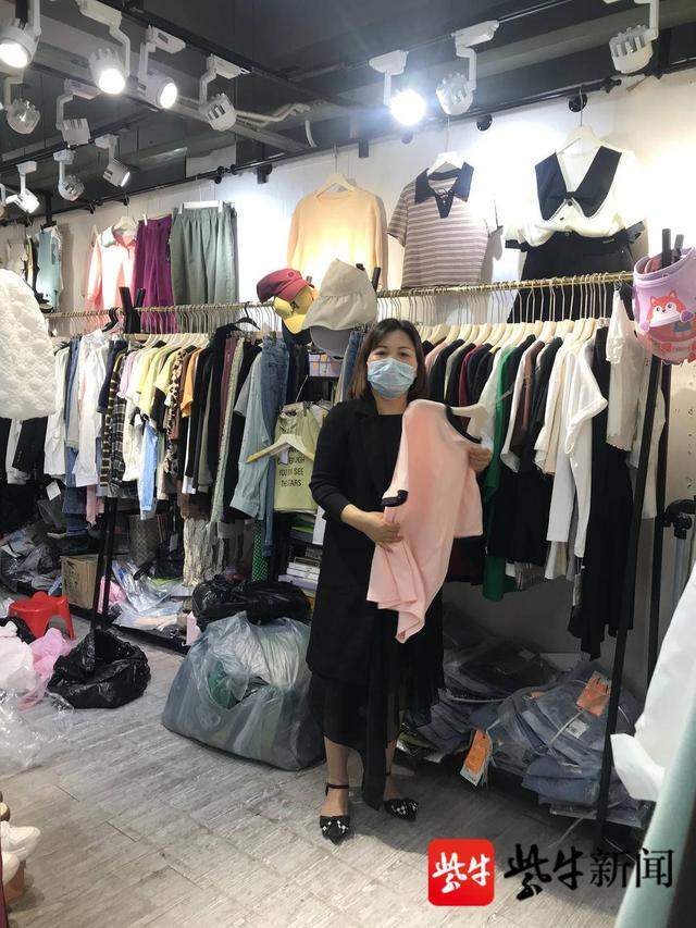 小店故事疫情下服装店小老板的生意经