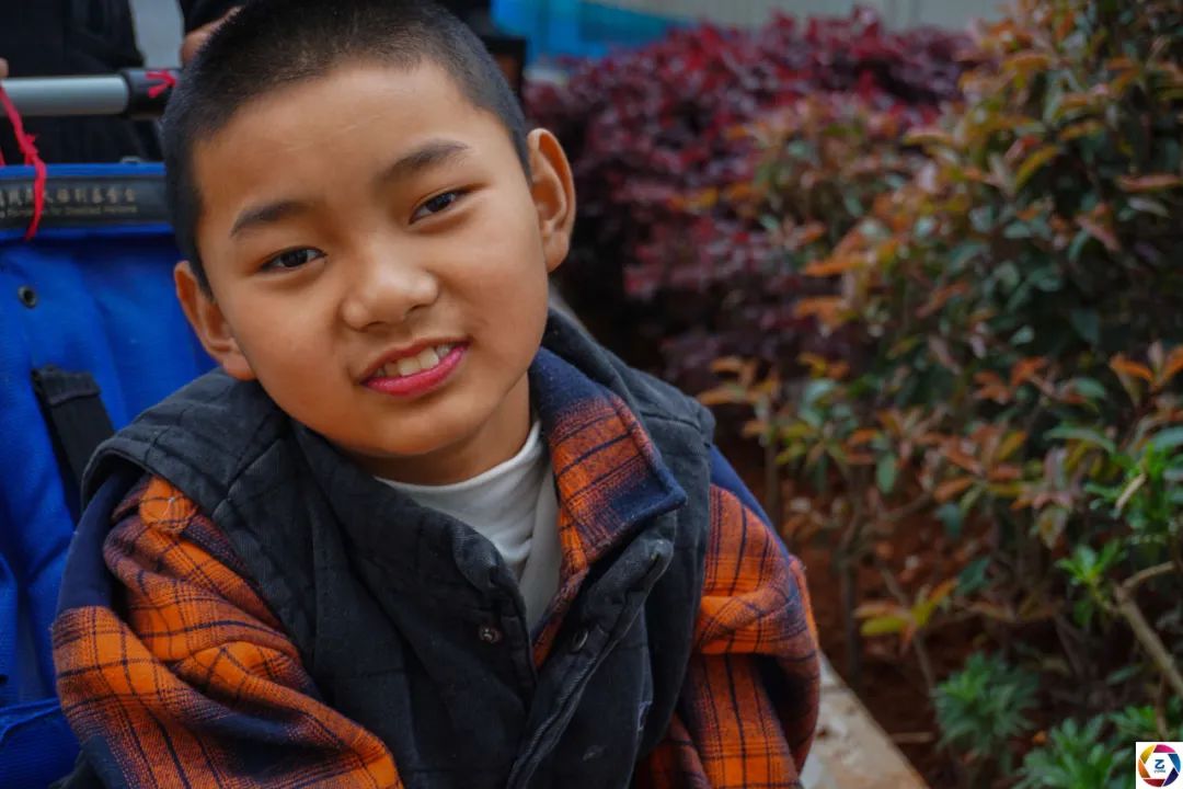 深夜忙一小时仅挣2元钱，儿媳离开后76岁奶奶兼职挣钱救孙子休闲区蓝鸢梦想 - Www.slyday.coM