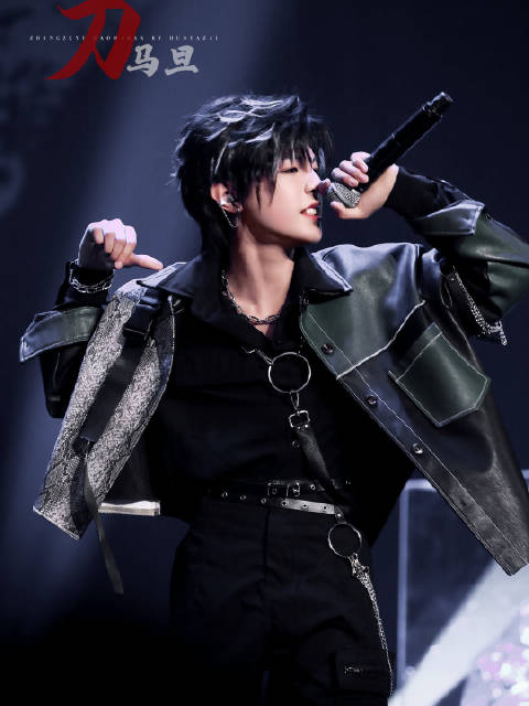 期待张泽禹的原创新歌来看看张泽禹刀马旦直拍