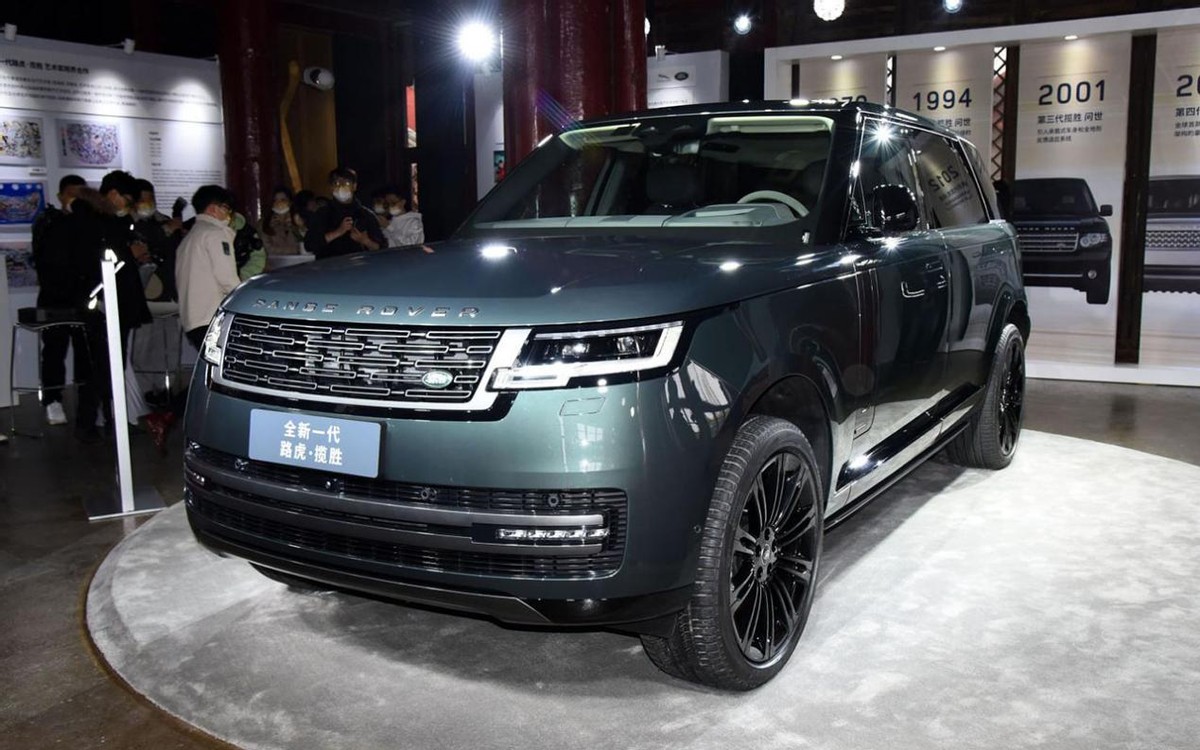 刚上市就要加价50万才能提车全新路虎揽胜还能在国内爆红