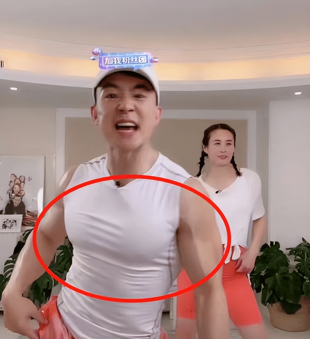刘畊宏直播好惨,胸肌太大被禁,腋毛重,祝杰伦健康也被警告__财经头条