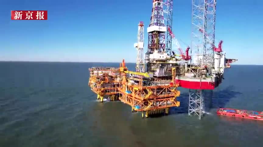 世界首个海上大规模超稠油热采油田顺利投产