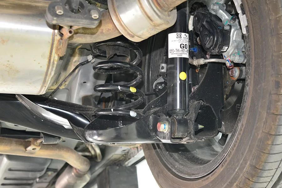 奥德赛30多万买个扭力梁美国怎么是铝合金多连杆