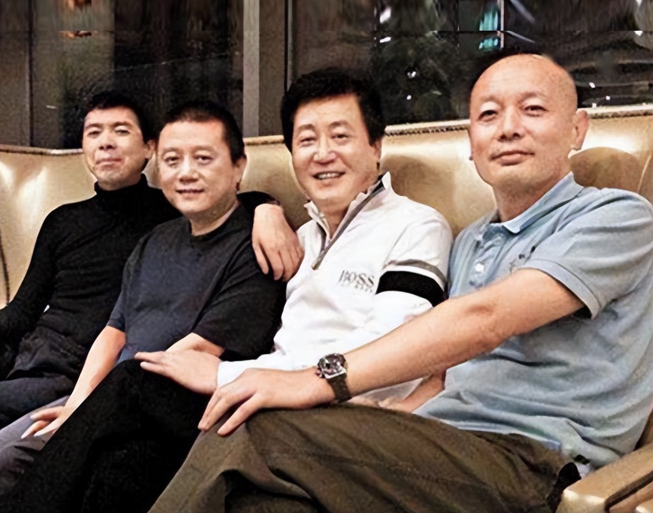 冯小刚王朔的各自境遇人生逆转差距一目了然