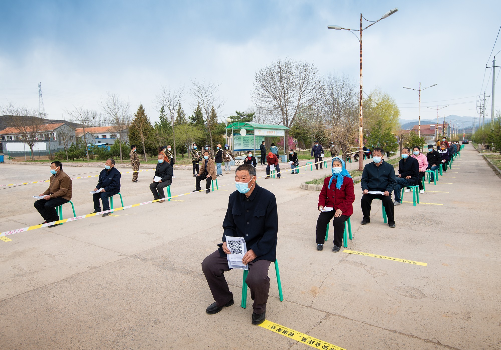 图话丨向生命致敬为白衣战士喝彩