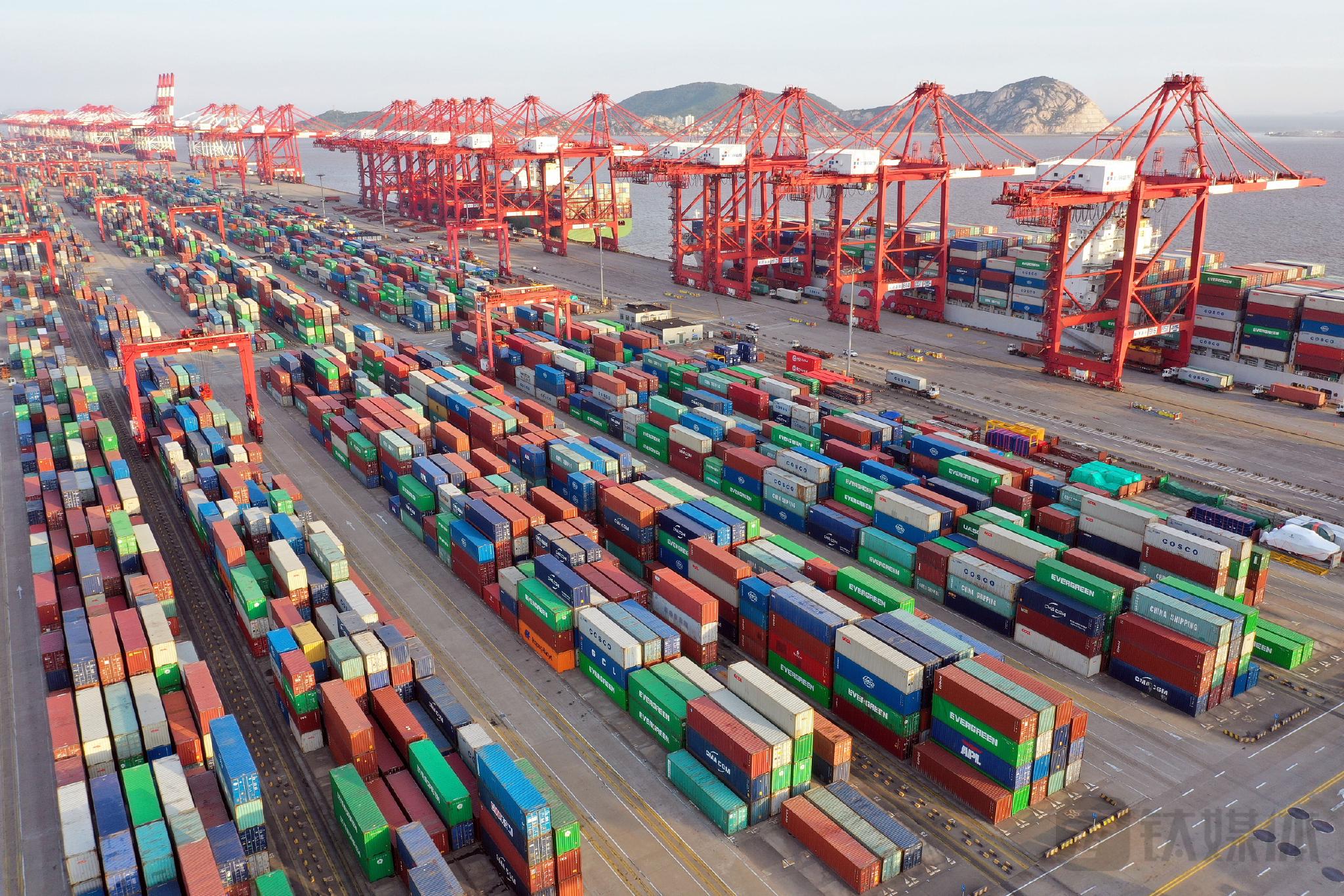 汽车芯片大厂安森美全球配送中心由上海迁至新加坡,专家表示无需恐慌