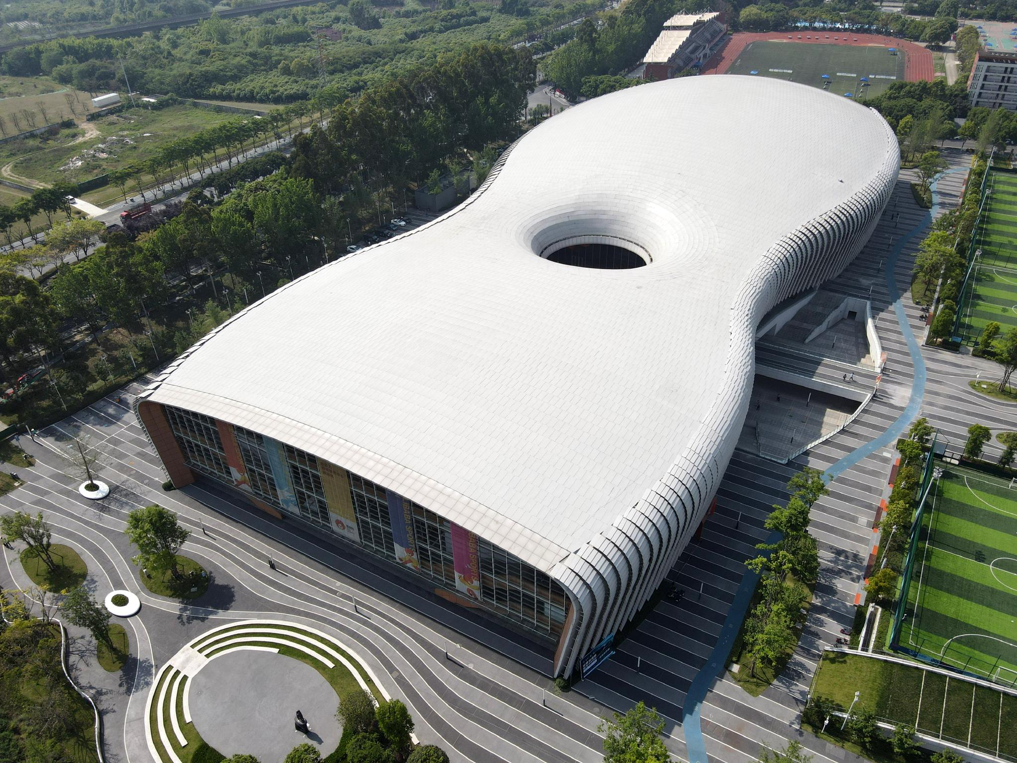 成都新都香城体育中心.