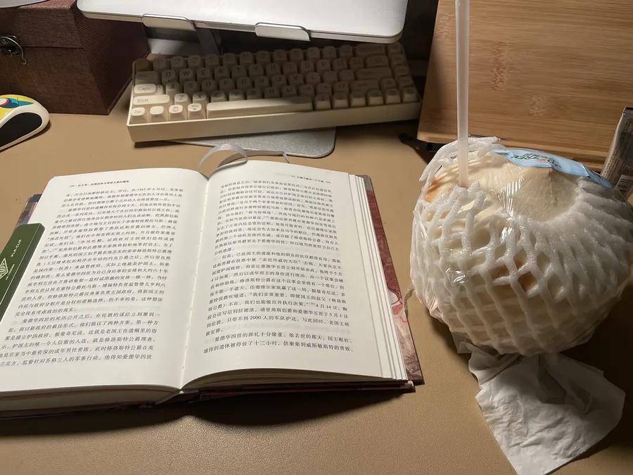 豆瓣阅读小组里的50多万种阅读：手机和书本之间的极限拉扯休闲区蓝鸢梦想 - Www.slyday.coM